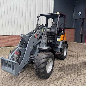 Giant V5003