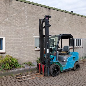 Mitsubishi FD25N Diesel Heftruck
