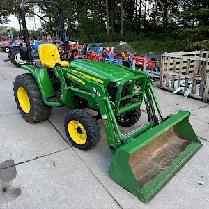 John Deere 3036e met voorlader