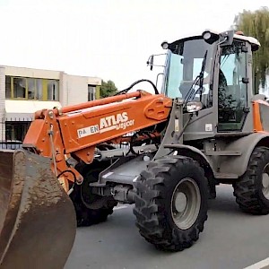 Atlas 75e T, bj 2014, 4 625 uur