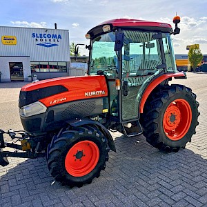 Kubota L5740 HSTC 4WD Cab