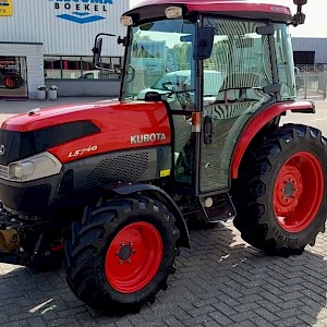 Kubota L5740 HSTC 4WD Cab
