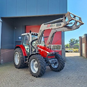 Massey Ferguson 5445 DYNA-4