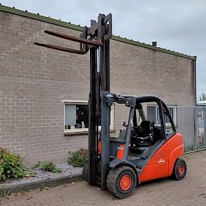 LINDE H35D Diesel Heftruck (bj2007)