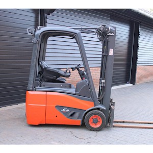 Linde E15 heftruck elektrische triplex sideshift