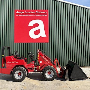Schäffer 3038 multifunctional loader