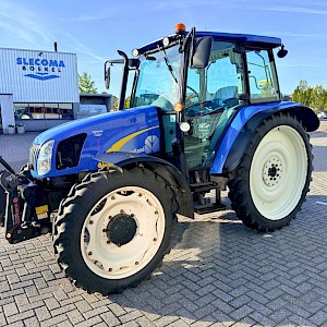 New Holland T5050 Cab Shuttle