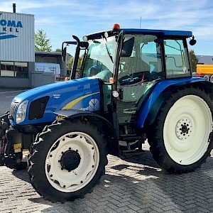 New Holland T5050 Cab Shuttle