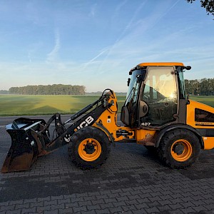 JCB 407 shovel