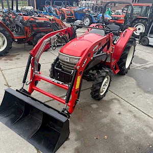 Yanmar AF26 met voorlader