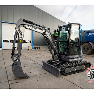 Eurotrac HE26SR