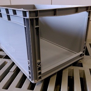 Stapelbare raamboxen / grijpbakken voor grotere onderdelen