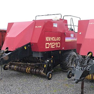 0031 New Holland 1210S