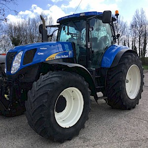 New Holland T7030 Auto Command