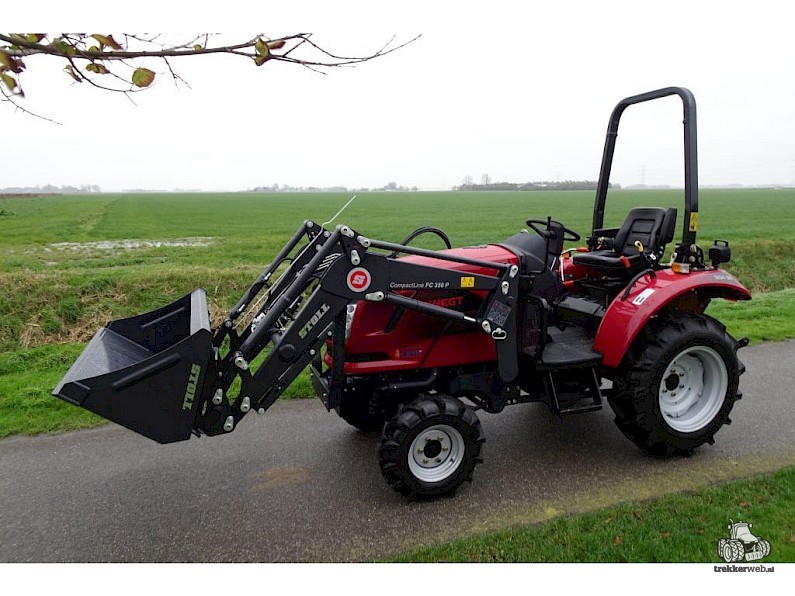 Deutz-Tractor met voorlader - Klein Nibbelink Bredevoort - Landbouw en Deutz-Tractor met voorlader - Klein Nibbelink Bredevoort - Landbouw en