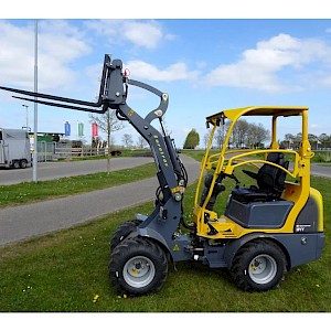 Eurotrac Shovel Loader W11