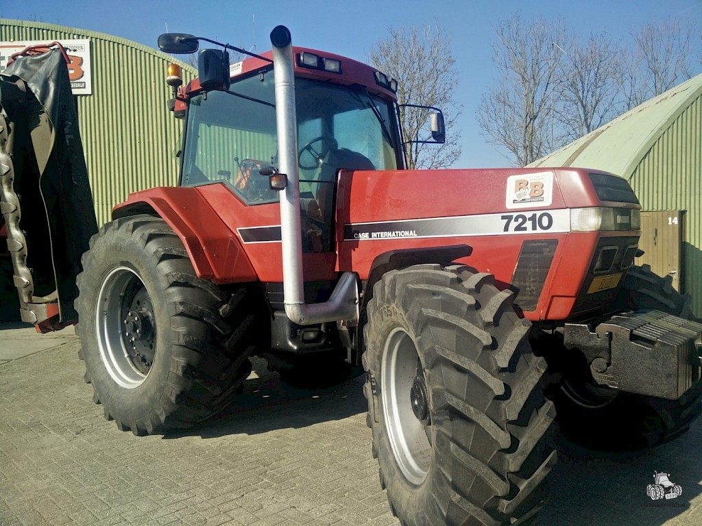 Case IH 7210 Magnum wheel tractor for sale Netherlands Helmond, XF32083