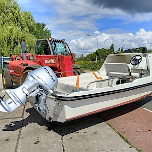 Dell quay dory 17' boot boat vis + honda BF50 moto