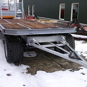 Semie diepladers low loader trailer