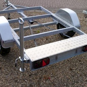 Snelverkeer aanhangers (voor IBC tank) chassis trailer