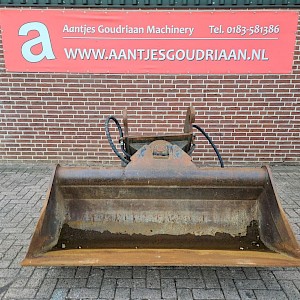 Kantelbak CW2/3 2 meter excavator bucket