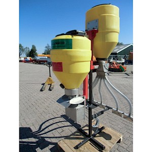 mounted fertilizer spreader