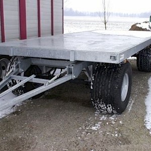 Balenwagens platform trailer