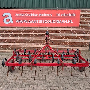 Triltand  seedbed cultivator