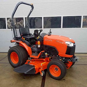 Kubota B2261 HDW compact traktor