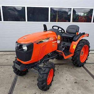Kubota B2441 Compact traktor