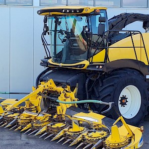 With Warranty! 2015 New Holland FR780 forage harvester for sale @AMMachineryBV